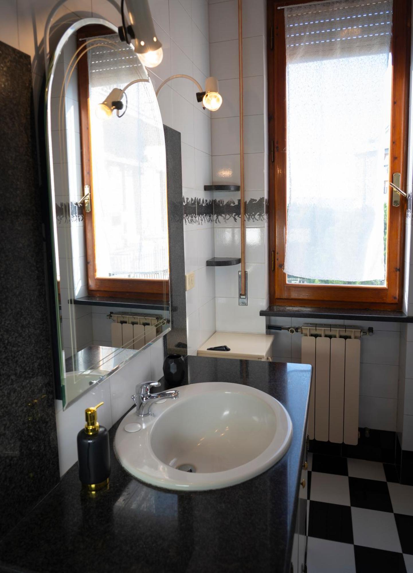 La Tartaruga Apartment เซียนา ภายนอก รูปภาพ